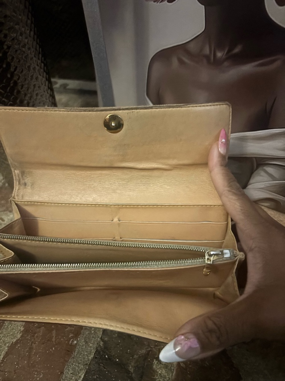 Louis Vuitton Takashi Murakami Monogram Sarah Wallet in GUC. Authentic - Picture 10 of 14